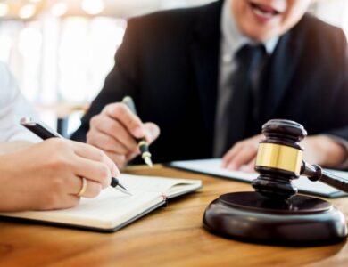 Hukuk Fakültesi Öğrencileri İçin Önerilen Kaynaklar ve Konular